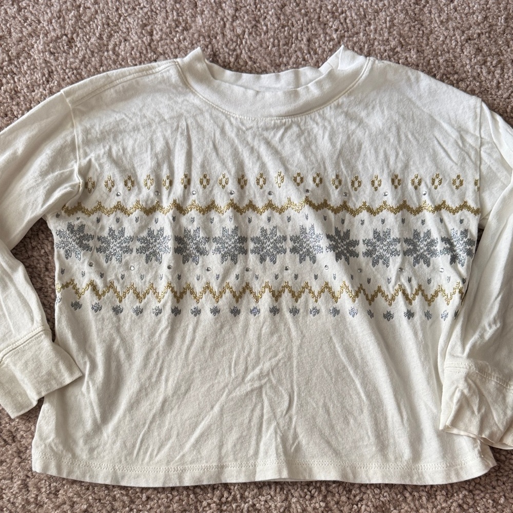 GAP Cream Sweater with Gold and Gray Snowflake Design